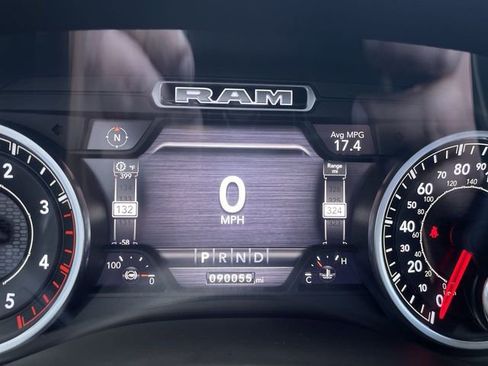 Used 2021 RAM 2500 Laramie w/ Night Edition AWD/4WD image 15