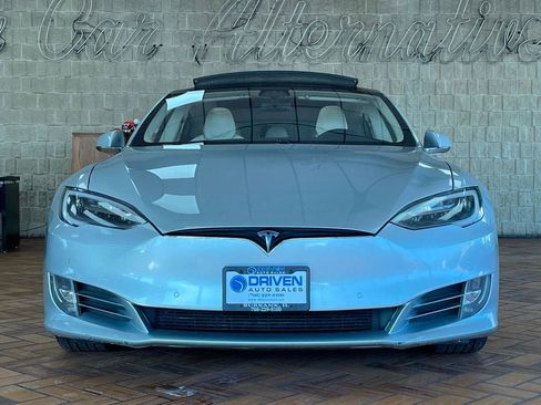 Used 2017 Tesla Model S 75D image 3