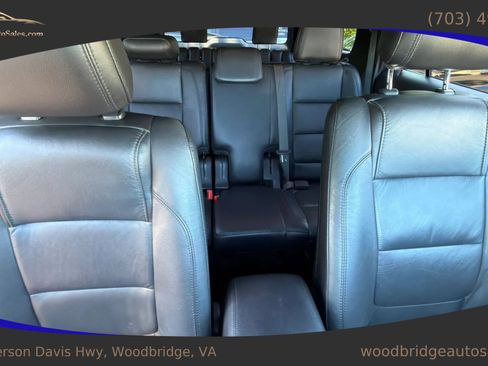 Used 2014 Ford Explorer XLT w/ Equipment Group 202A AWD/4WD image 15