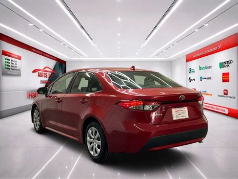 Used 2021 Toyota Corolla LE FWD image 6