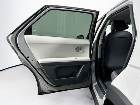 Used 2024 Hyundai Ioniq 5 SEL image 26