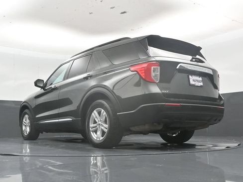 Used 2022 Ford Explorer XLT RWD image 55