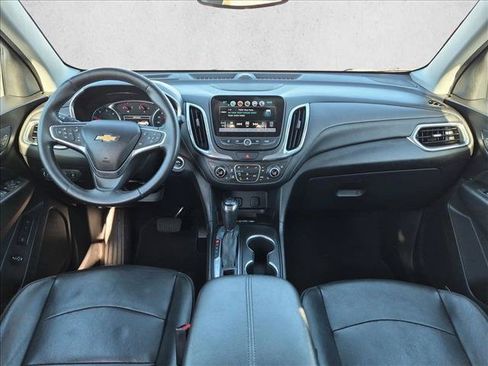 Used 2018 Chevrolet Equinox Premier FWD image 15