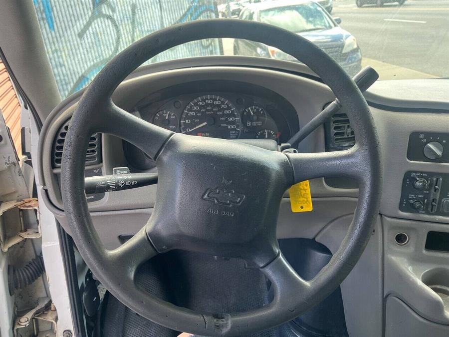 Used 2004 Chevrolet Astro RWD image 8