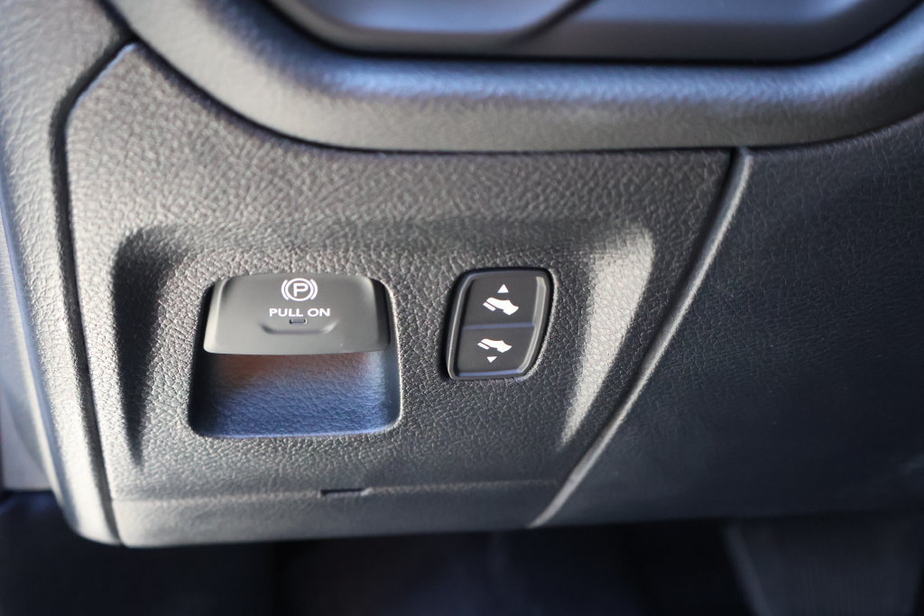 Used 2025 RAM 1500 Laramie w/ Sport Appearance Package AWD/4WD image 19