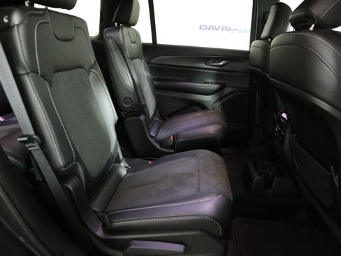 New 2025 Jeep Grand Cherokee L Altitude image 22
