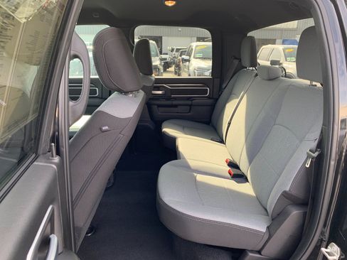 Used 2024 RAM 3500 Big Horn image 14