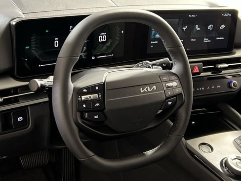 New 2026 Kia Sportage S image 14