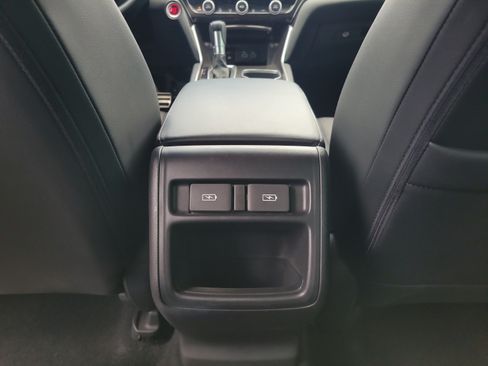 Used 2022 Honda Accord Sport image 10