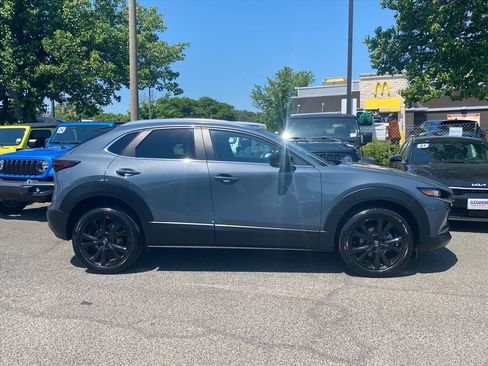 Used 2023 MAZDA CX-30 AWD 2.5 S w/ Preferred Package image 2