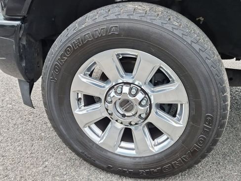 Used 2018 Ford F350 Platinum w/ Platinum Ultimate Package AWD/4WD image 14