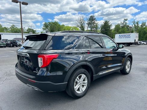 Used 2024 Ford Explorer XLT w/ Equipment Group 202A AWD/4WD image 5