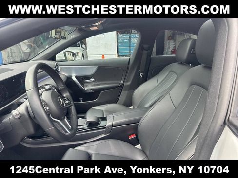 Used 2022 Mercedes-Benz CLA 250 w/ Premium Package Lite image 27