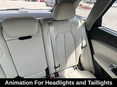 Used 2025 Audi Q5 Premium Plus AWD/4WD image 14