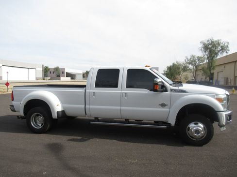 Used 2013 Ford F450 Lariat w/ Lariat Ultimate Pkg image 5