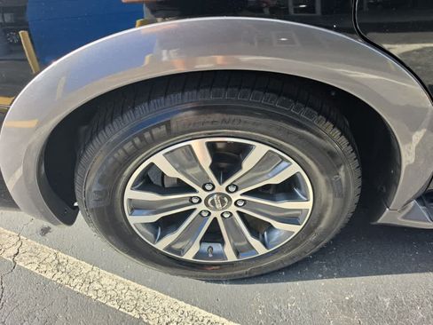 Used 2019 Nissan Armada SL w/ Premium Package RWD image 17