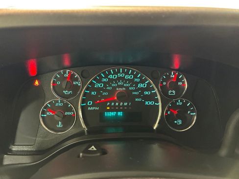 Used 2024 GMC Savana 2500 w/ Driver Convenience Package RWD image 22