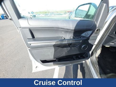 Used 2024 Ford Expedition XLT image 10