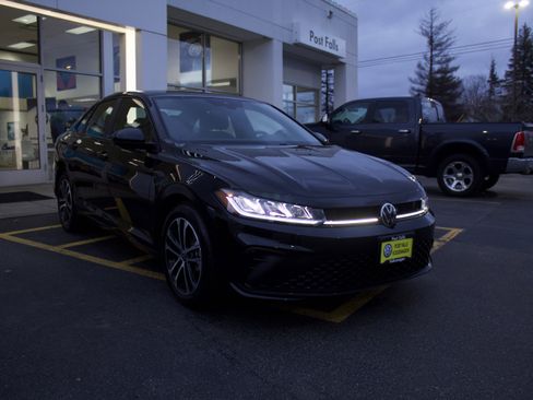 New 2026 Volkswagen Jetta Sport FWD image 3