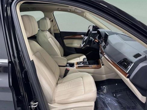 Used 2023 Audi Q5 Premium w/ Convenience Package AWD/4WD image 28