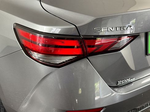 Used 2025 Nissan Sentra SV FWD image 36