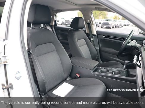 Used 2022 Honda Civic EX image 13