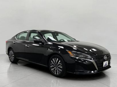 Certified 2025 Nissan Altima 2.5 SV