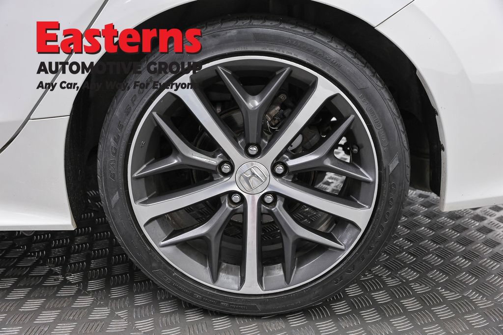Used 2022 Honda Civic Touring image 32