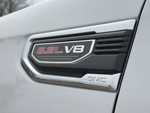 Used 2019 GMC Sierra 1500 SLT w/ SLT Premium Package image 11