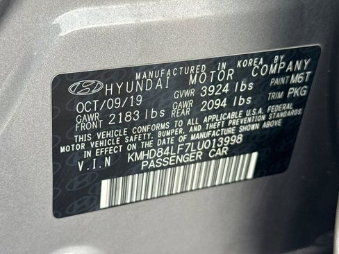 Used 2020 Hyundai Elantra SEL image 32