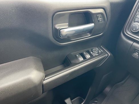 Used 2020 Chevrolet Silverado 1500 Custom Trail Boss w/ Custom Convenience Package image 19