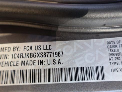 New 2025 Jeep Grand Cherokee L Limited w/ Trailer Tow Package image 42