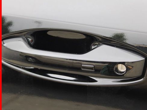 New 2025 Nissan Murano SV w/ Cargo Package image 9