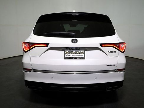 Used 2023 Acura MDX SH-AWD w/ Technology Package image 10