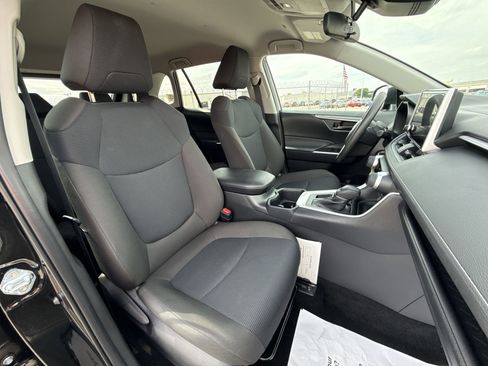 Certified 2025 Toyota RAV4 LE FWD image 25