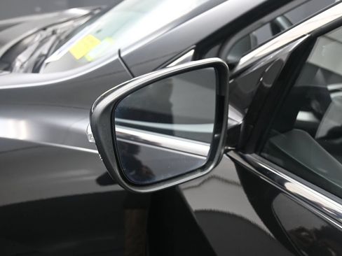 Used 2019 Nissan Murano S AWD/4WD image 14