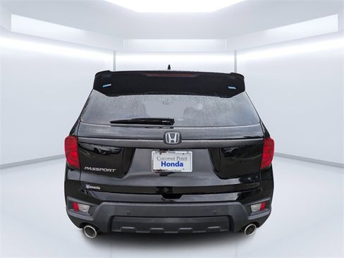 Used 2022 Honda Passport EX-L image 4