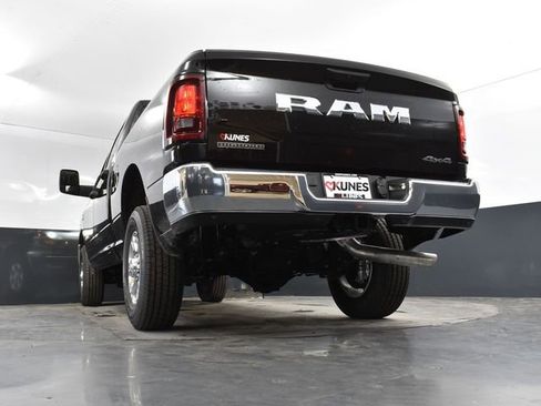 New 2025 RAM 2500 Big Horn AWD/4WD image 47