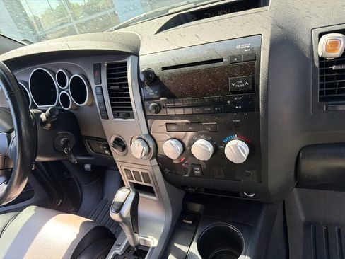 Used 2010 Toyota Tundra 4x4 Double Cab image 14