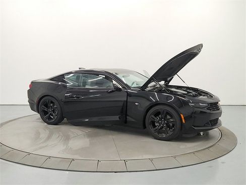 Used 2024 Chevrolet Camaro LT image 15