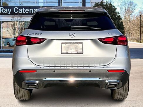 Used 2026 Mercedes-Benz GLA 250 4MATIC image 4