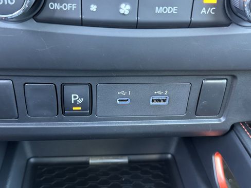 New 2025 Nissan Frontier PRO-4X w/ Interior Protection Package image 9