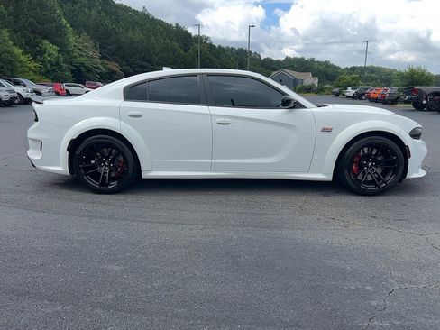 Used 2023 Dodge Charger Scat Pack RWD image 4