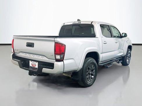 Used 2023 Toyota Tacoma SR5 w/ Technology Package AWD/4WD image 4