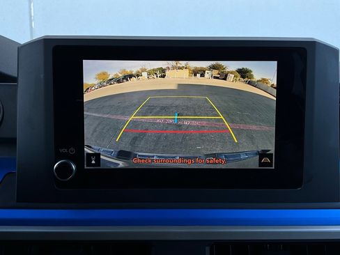 Used 2025 Toyota Tacoma TRD Off-Road image 31