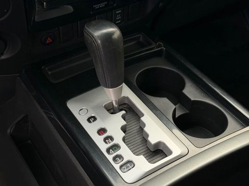 Used 2014 Nissan Titan SV w/ SV Value Truck Package image 35