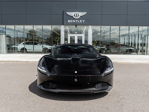 Used 2024 Ferrari Roma Spider RWD image 20