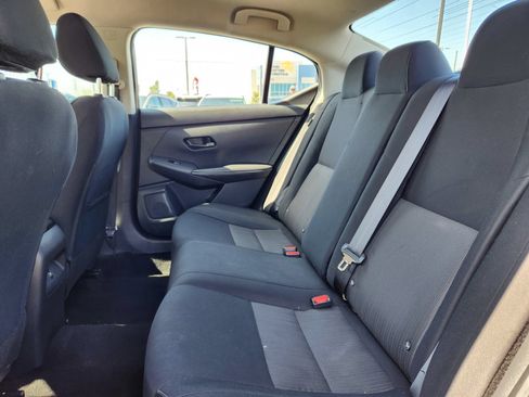 Used 2024 Nissan Sentra SV FWD image 12