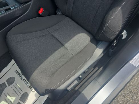 Used 2023 Honda Accord EX image 13