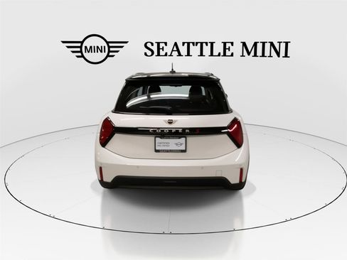 Certified 2025 MINI Cooper S image 9